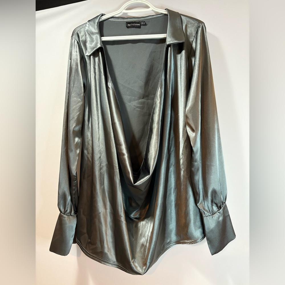 PrettyLittleThing Metallic Silver Drape Top